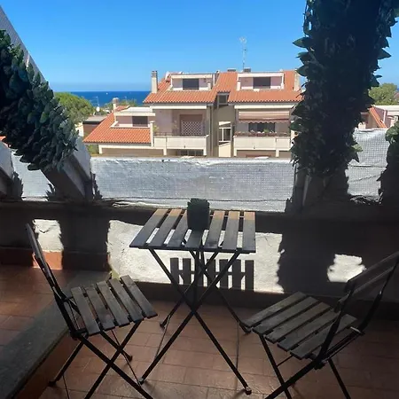 Super Attico Marinella Homestay